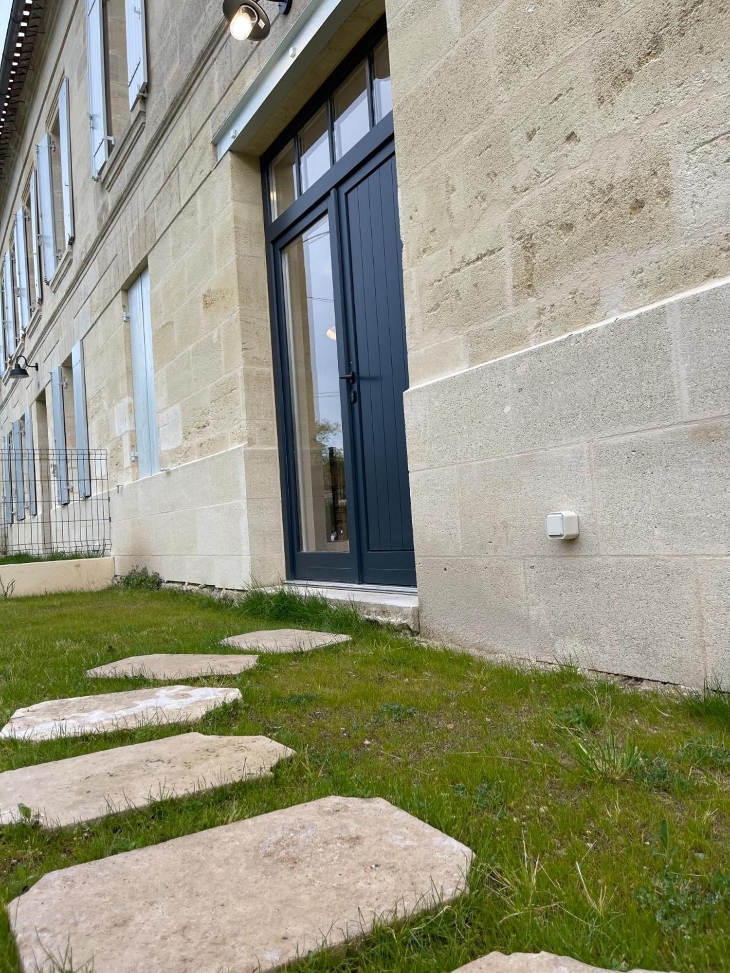 Maison Cosy Avec Vue Sur Les Vignes. 利布尔讷 外观 照片
